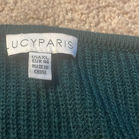 NWOT Lucy Paris Scott VNeck Long Puffed Sleeve Twisted Hem Sweater Green Size XL - Picture 6 of 6